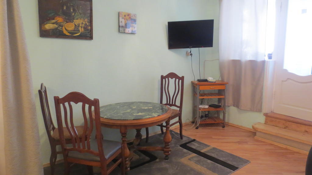 Evrika Apartments On Rustaveli Avenue Tbilisi Ruang foto